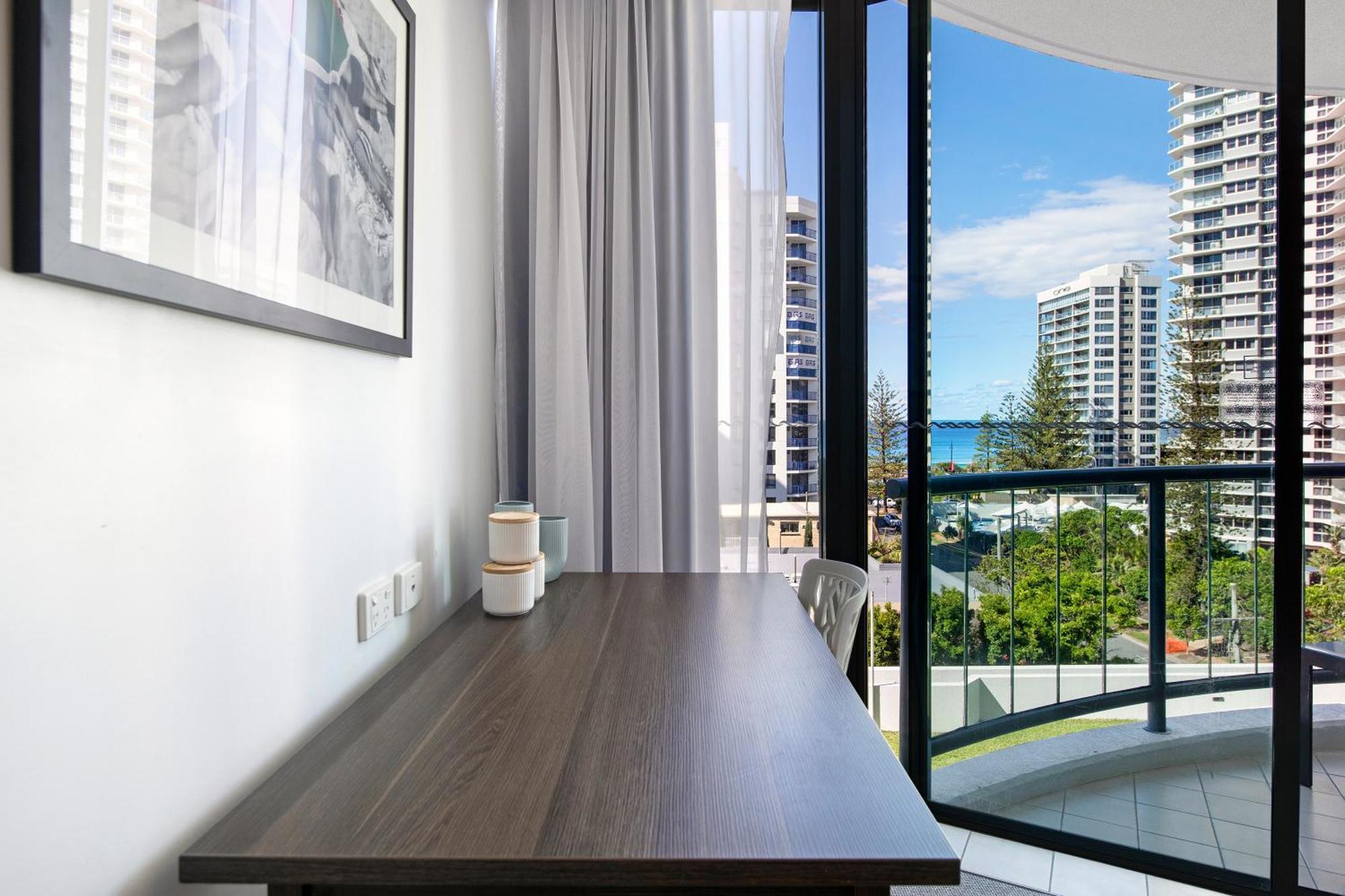 Legends - Qstay * Gold Coast